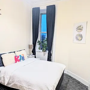 Center Haymarket Double Homestay